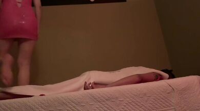 按摩院服務老外偷錄