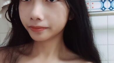 氣質貧乳妹子自慰