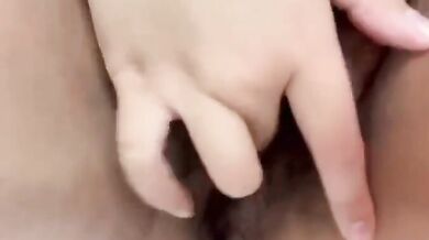 大奶肉肉騷妹發情自慰