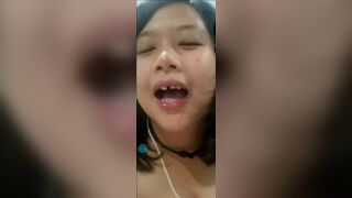 露大奶很開心