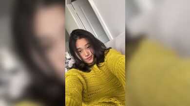 貧乳シンガポール人美女のオナニー動画