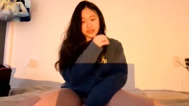 貧乳新加坡美女視訊自慰