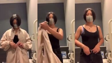 トイレでストリップしてオナニーするビッチ2