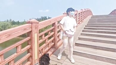 Huấn luyện chó cái JK bị lộ trên cầu