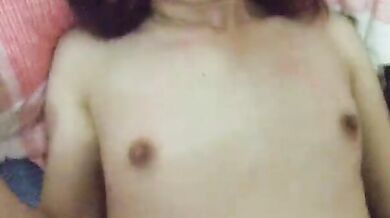 Taiwanese couple living together in college, sex selfie uploaded