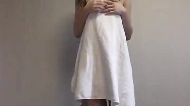 郭同級生のストリップ自撮り2