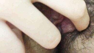 Nữ sinh sờ bào ngư 2