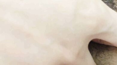 Nữ sinh sờ bào ngư 2