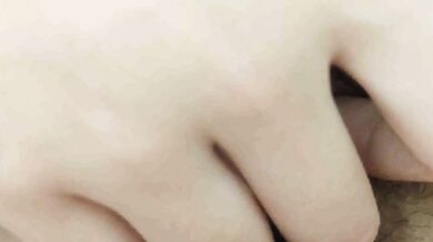 Nữ sinh sờ bào ngư 2