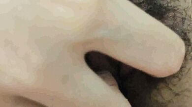 Nữ sinh sờ bào ngư 2