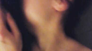 姉と弟が家でセックスしてたけど、姉は中出ししないって言ったのに弟は中出しされてしまいました。