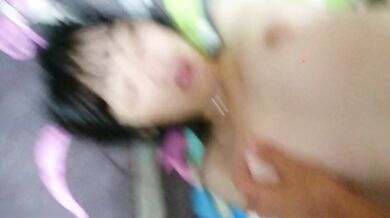 華僑高校生の徐奥婷さんが彼氏と自撮り