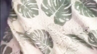 顔を紅潮させながらセックス！